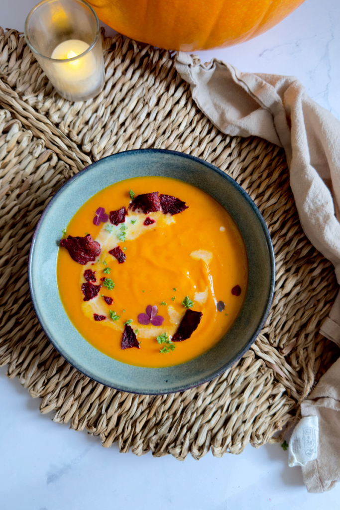 Dynia, zupa dyniowa, zupa krem z dyni, jesień, rozgrzewająca zupa, krem z dyni, zupa dyniowa